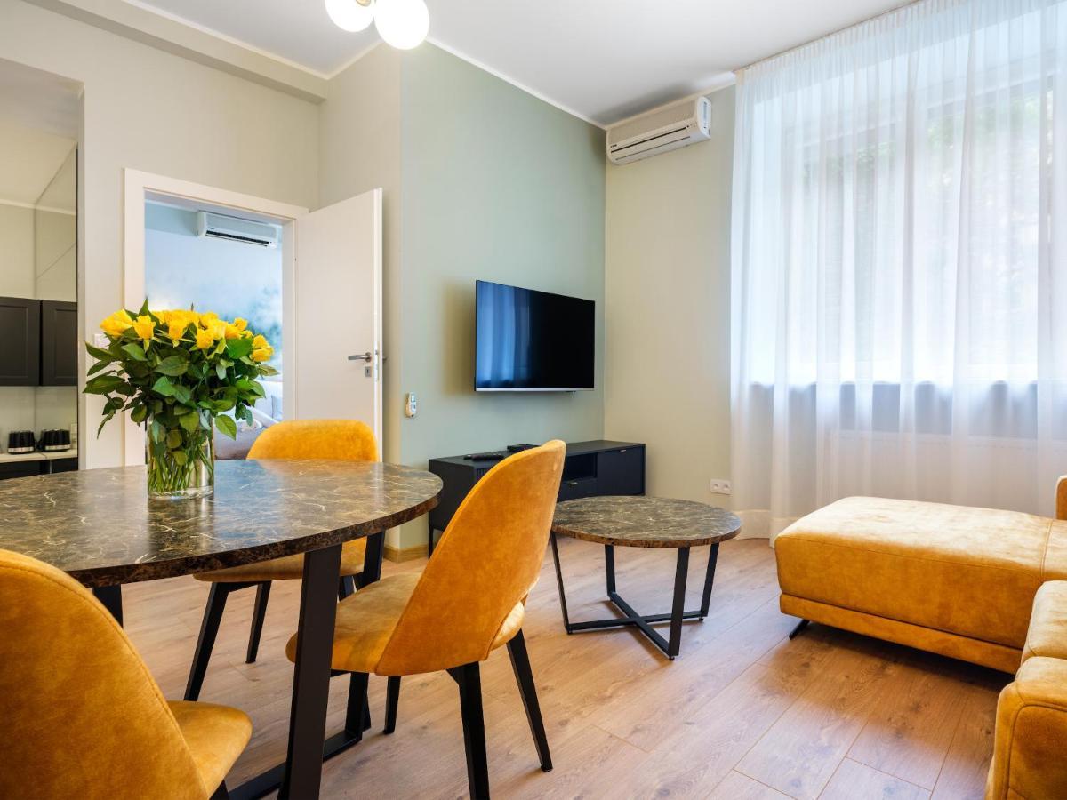 Tyzenhauz Apartments Pawia Street Krasków Εξωτερικό φωτογραφία